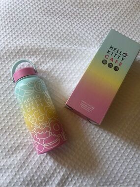 Hello Kitty Pastel Gradient Insulated Bottle - Pink, Yellow & Mint